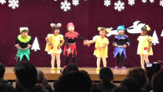 おしりフリフリ こどもっと 子育て 保育のための手遊び 体操共有サイト