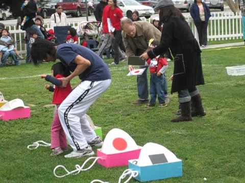 運動会 親子でおにぎり運びゲーム 親子競技 同じおにぎり 見つけられるかな こどもっと 子育て 保育のための手遊び 体操共有サイト