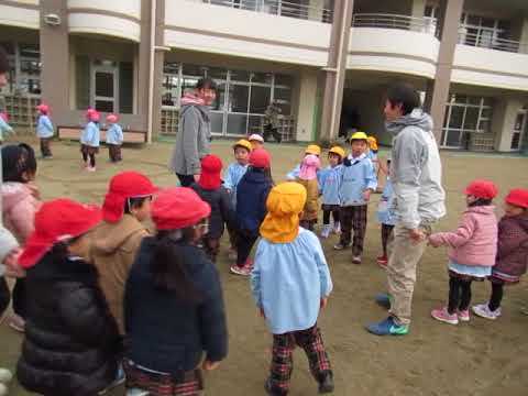 保育 色鬼 集団遊び 基本的なルールを紹介 色に親しむきっかけにも こどもっと 子育て 保育のための手遊び 体操共有サイト